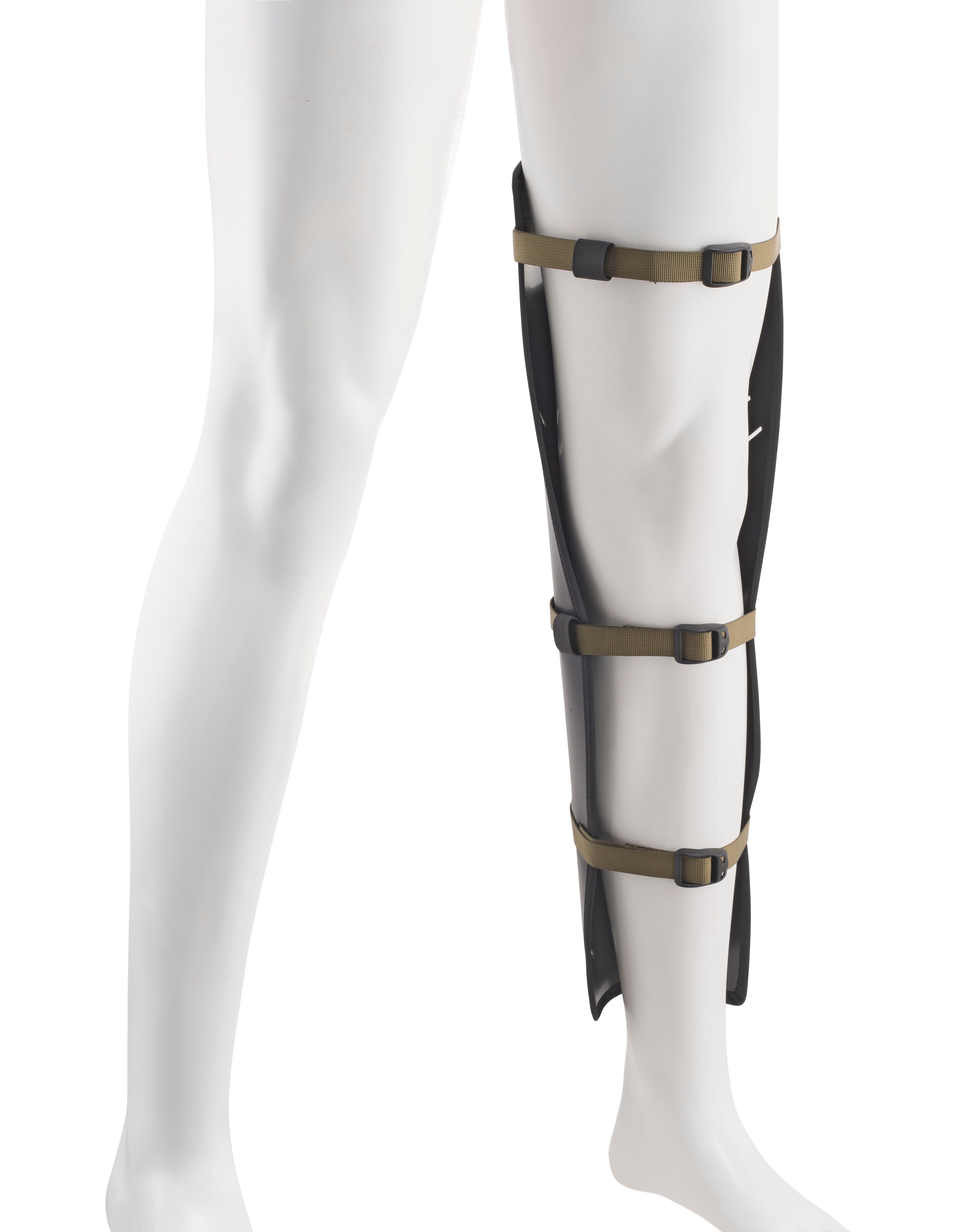 Zaino tattico DEFCON 5 long range 100 LT con schienale rigido estraibile - Militare Store