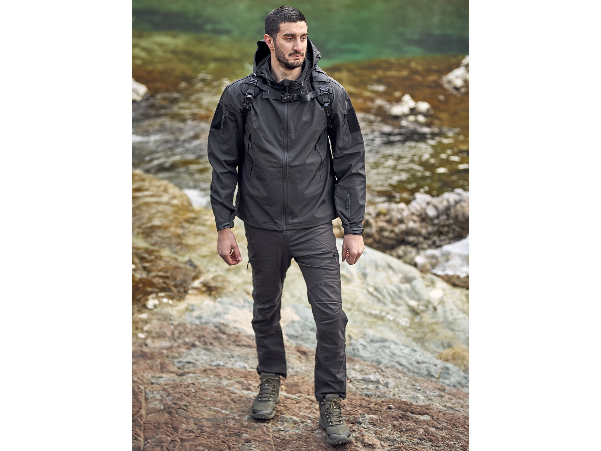 Giacca leggera tattica DEFCON SOFTSHELL LEGGERO "SCORPION"