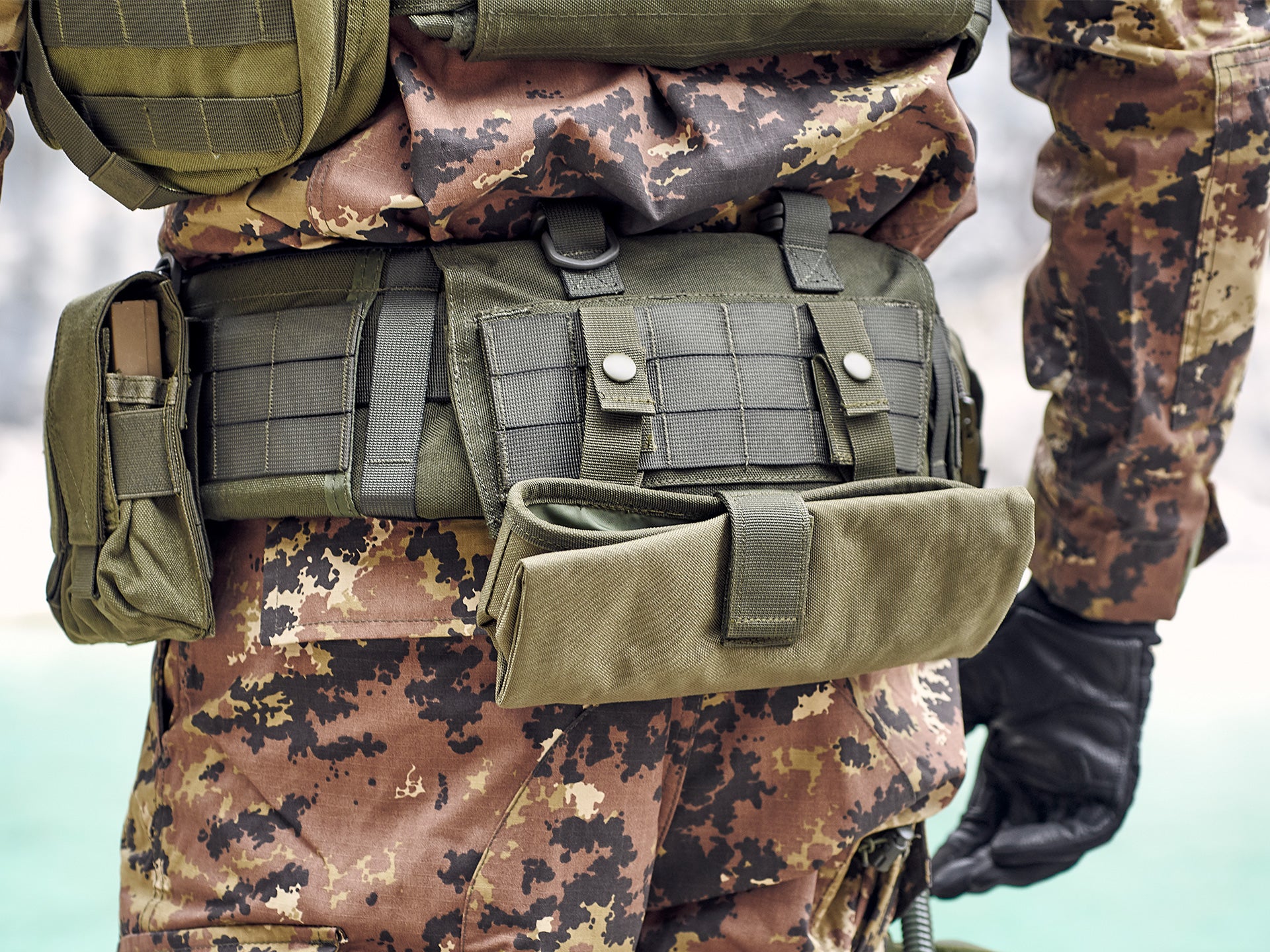 Tasca tattica DEFCON 5 porta caricatori esausti