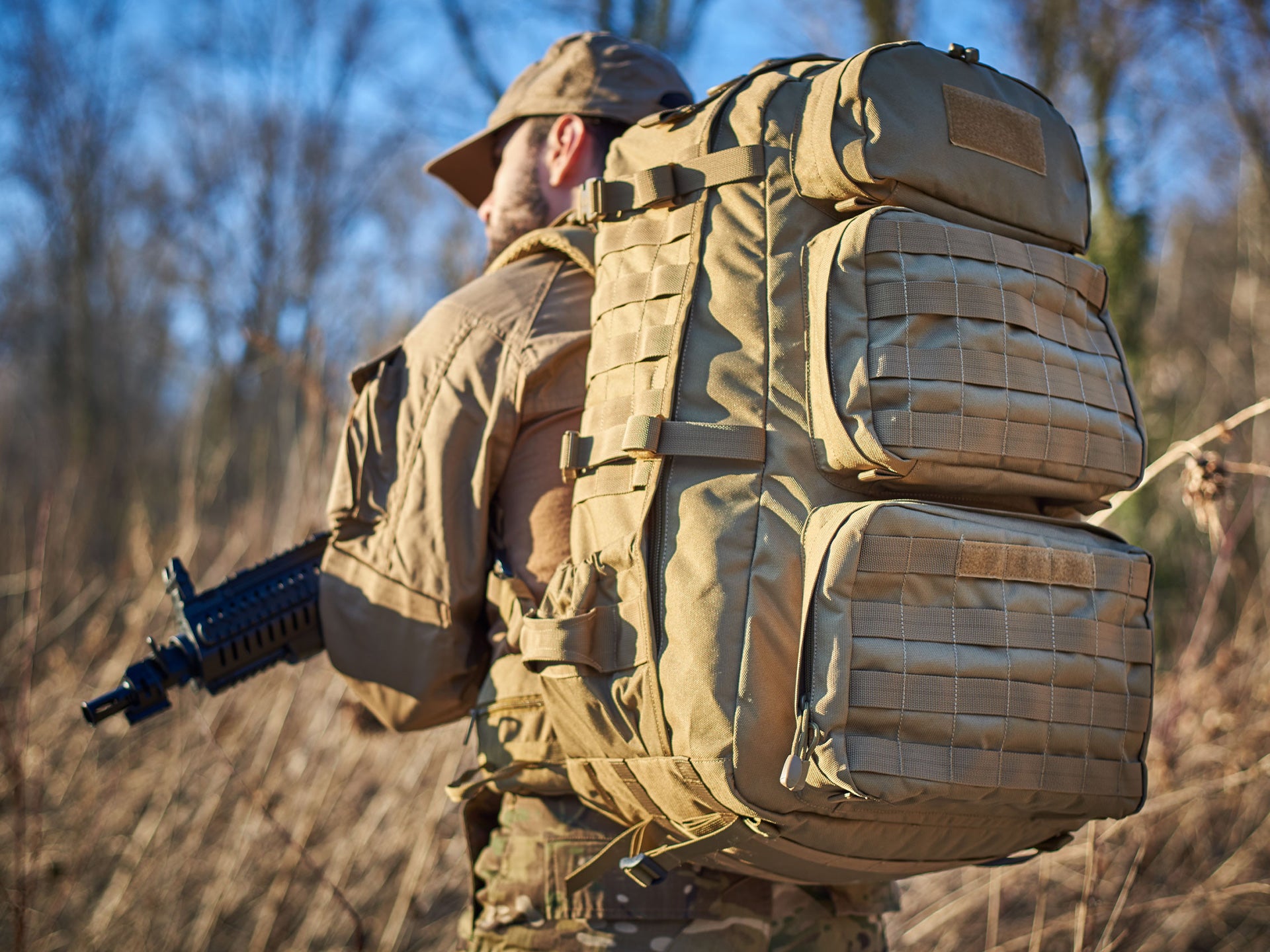 Zaino tattico DEFCON 5 Ares 50 LT Imbottito con cinturone