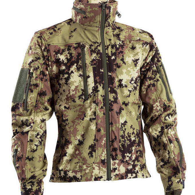 Giacca Softshell Militare: la Sfida tra Defcon 5 e Openland – Qual è la Migliore per il Tuo Stile Tattico?