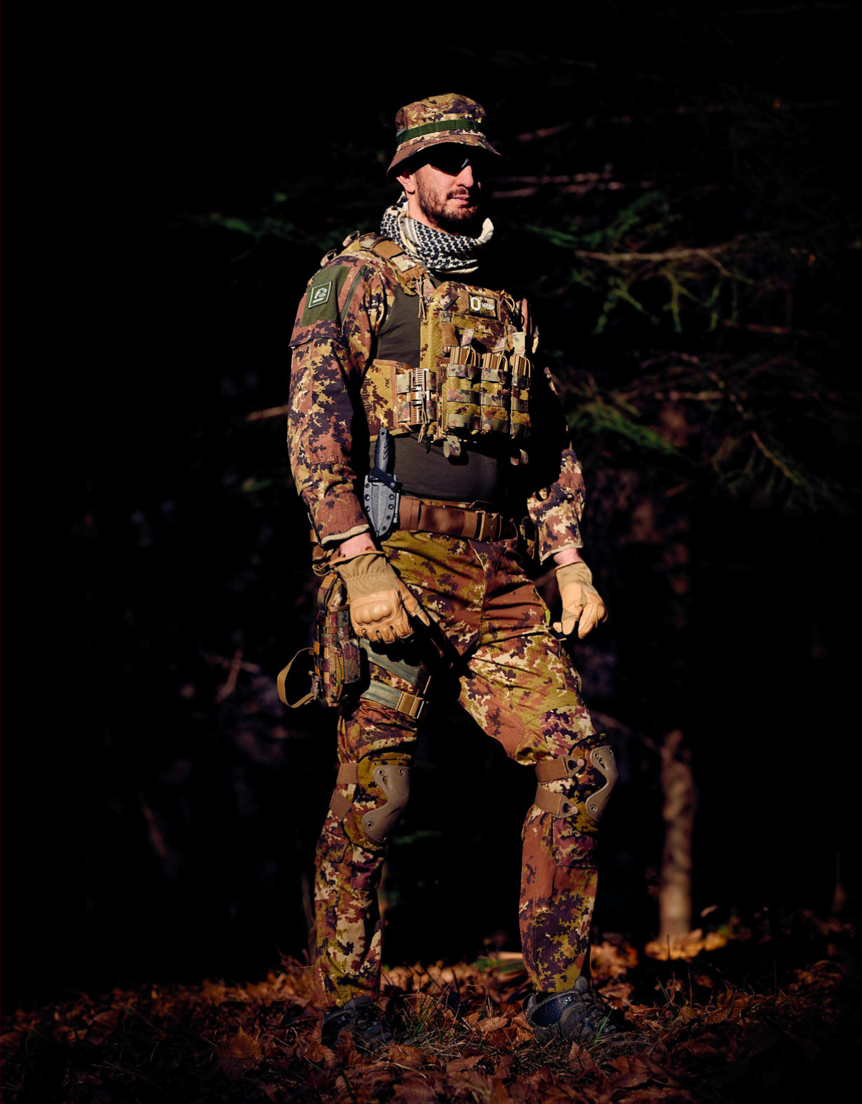 Abbigliamento tattico militare